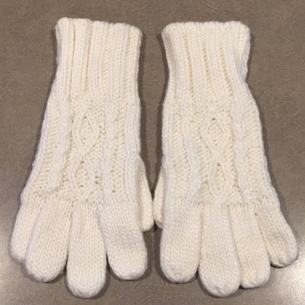 Off White Knitted Gloves